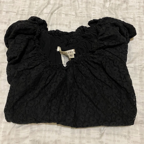 Black Blouse XL - Picture 2 of 3